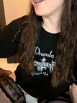 liloush   online show from 12-21-25, 08:05