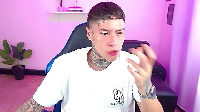 setthomas online show from 11-13-25, 04:28