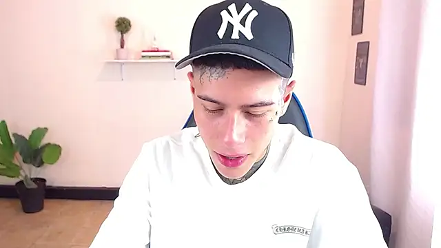 setthomas online show from 11-25-25, 03:34