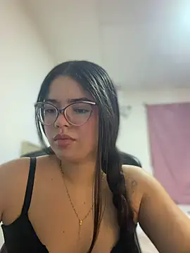 Valentina2390 online show from 06-29-26, 02:51