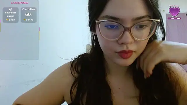 Valentina2390 online show from 08-01-26, 12:21