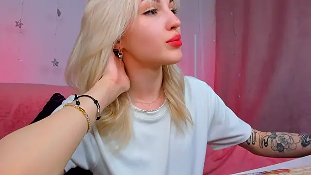 LisaFoxyMe online show from 05-28-26, 01:25