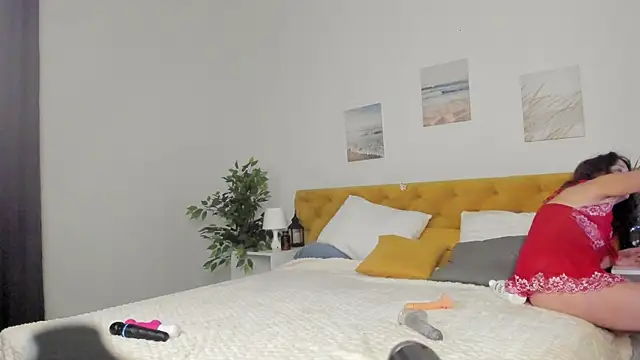 Snapshot of Kira_Adler chatting on 11-18-25, 01:11 Kira Adler online show from 11-18-25, 01:11