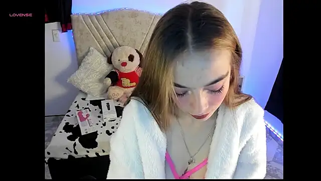 Mia Victoria22 online show from 03-17-26, 02:42