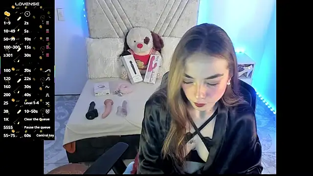 Mia Victoria22 online show from 05-28-26, 03:20