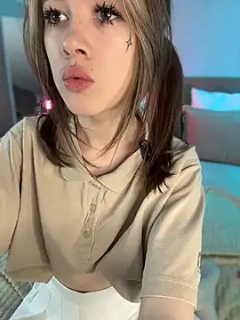 Snapshot of Marryme- chatting on 05-27-26, 03:42 Marryme- online show from 05-27-26, 03:42