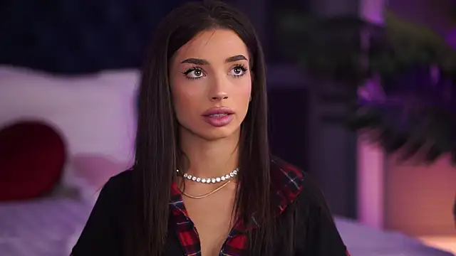 Snapshot of LalaRoze chatting on 09-22-25, 06:54 LalaRoze online show from 09-22-25, 06:54