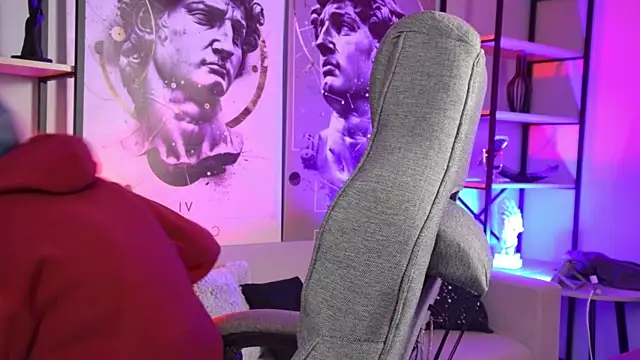 SakuraBliss online show from 12-16-25, 05:45