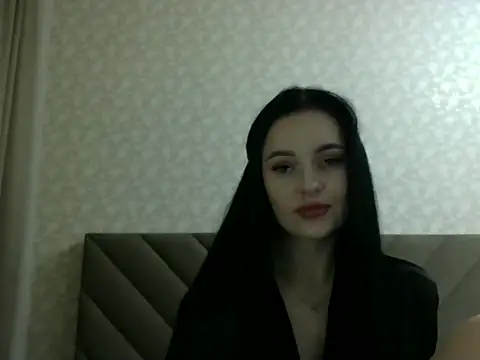 Snapshot of Lulii24 chatting on 10-27-25, 01:42 Lulii24 online show from 10-27-25, 01:42