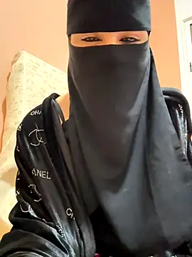 Snapshot of _Laiali_ chatting on 12-03-25, 11:30 Laiali online show from 12-03-25, 11:30