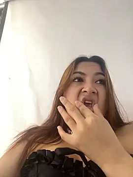 MacarenaRosse online show from 10-23-25, 07:34