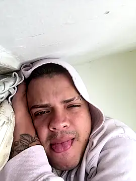 Snapshot of Teo_Vanegas chatting on 11-08-25, 02:39 Teo Vanegas online show from 11-08-25, 02:39