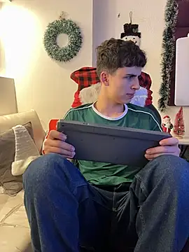 AdrianRinaldi online show from 12-17-25, 08:15