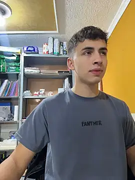 AdrianRinaldi online show from 04-25-26, 02:03