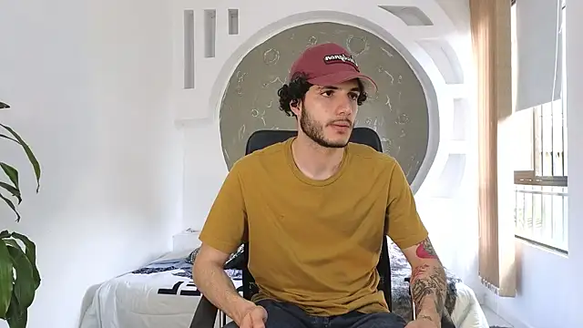 Snapshot of Rafael_Mendezz chatting on 11-09-25, 08:07 Rafael Mendezz online show from 11-09-25, 08:07