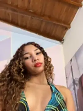 Kylie Jennerr online show from 01-12-26, 05:40