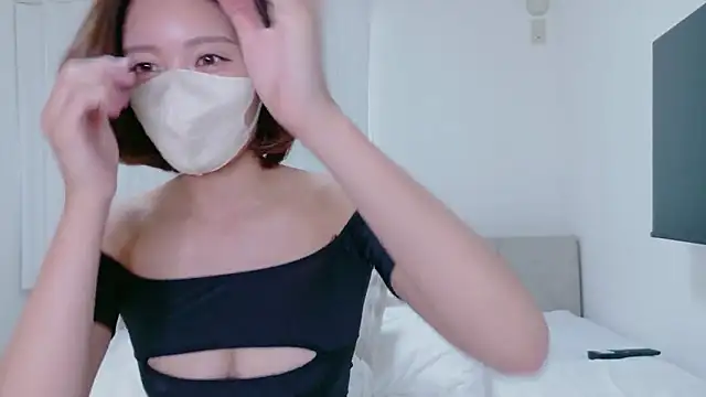 Snapshot of riko_oxo chatting on 05-30-26, 02:08 riko oxo online show from 05-30-26, 02:08