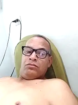 Snapshot of joseib12561 chatting on 03-07-26, 04:48 joseib12561 online show from 03-07-26, 04:48