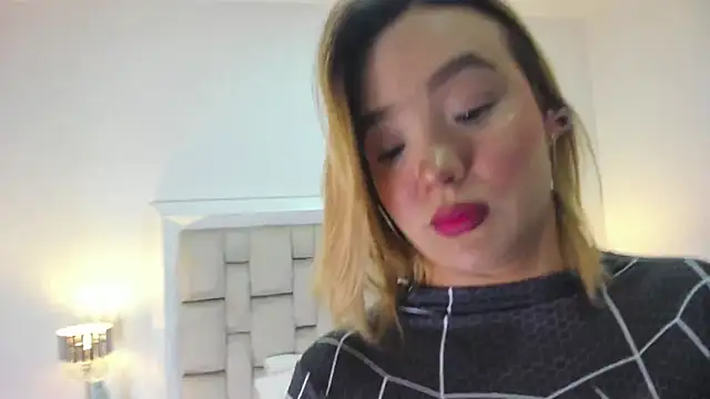 Snapshot of frehia_dimou chatting on 07-01-26, 11:23 frehia dimou online show from 07-01-26, 11:23