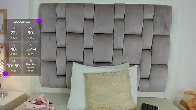 Snapshot of frehia_dimou chatting on 07-28-26, 12:48 frehia dimou online show from 07-28-26, 12:48