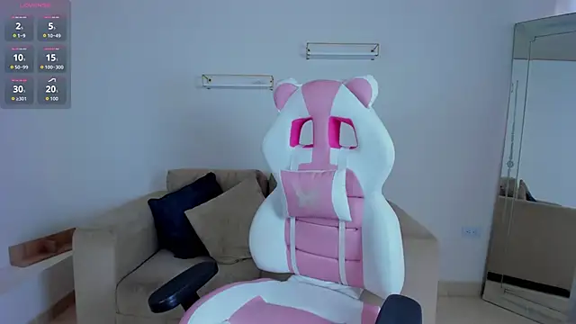 april smiith online show from 03-12-26, 12:22