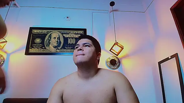 naomi campbel  online show from 03-31-26, 03:01