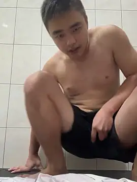 Snapshot of greenteazhang chatting on 10-15-25, 08:47 greenteazhang online show from 10-15-25, 08:47