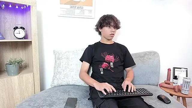 Snapshot of Honeymoon_sariel chatting on 09-24-25, 08:01 Honeymoon sariel online show from 09-24-25, 08:01