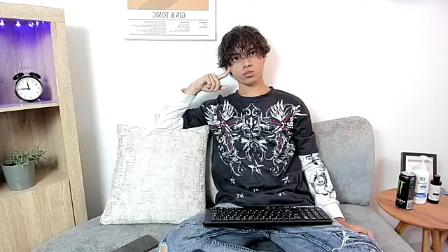 Snapshot of Honeymoon_sariel chatting on 09-29-25, 08:02 Honeymoon sariel online show from 09-29-25, 08:02