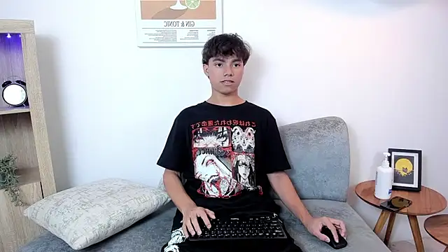 Snapshot of Honeymoon_sariel chatting on 11-05-25, 08:20 Honeymoon sariel online show from 11-05-25, 08:20