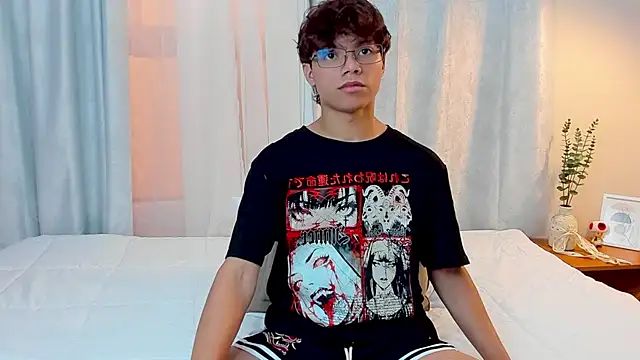 Snapshot of Honeymoon_sariel chatting on 12-03-25, 01:31 Honeymoon sariel online show from 12-03-25, 01:31