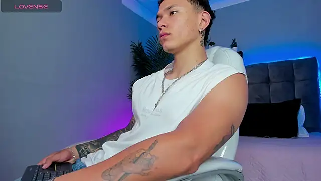 Thomas moon online show from 04-26-26, 02:26