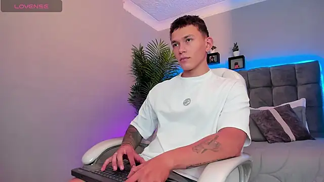 Thomas moon online show from 04-28-26, 01:27