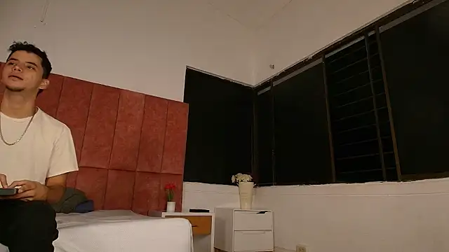 HellAndDante  online show from 03-08-26, 02:04