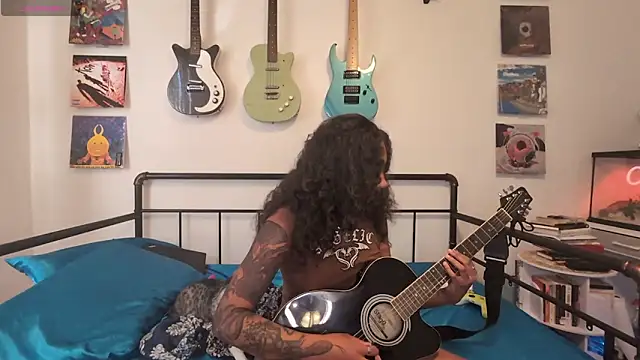 onlystrings online show from 04-01-26, 09:12