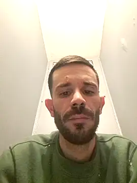 Snapshot of lolo7121 chatting on 09-19-25, 09:43 lolo7121 online show from 09-19-25, 09:43