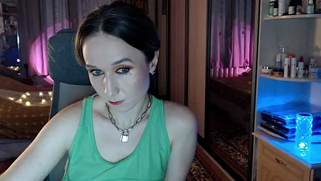 ClassyInna online show from 11-27-25, 08:38