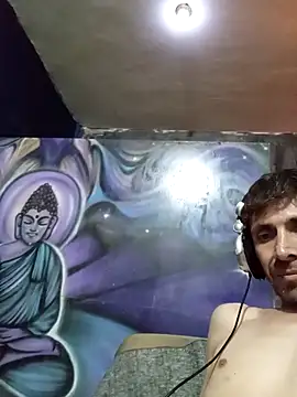 Snapshot of githot chatting on 10-12-25, 10:58 githot online show from 10-12-25, 10:58