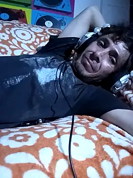 Snapshot of githot chatting on 12-05-25, 07:28 githot online show from 12-05-25, 07:28