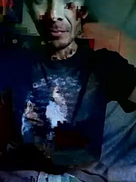 Snapshot of githot chatting on 12-15-25, 07:23 githot online show from 12-15-25, 07:23