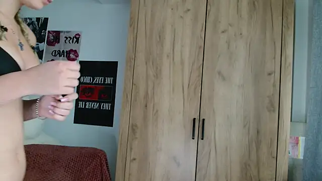 ScarlettSmithX online show from 09-09-25, 04:45