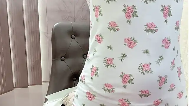 Shenlly online show from 04-11-26, 01:21