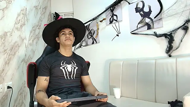 mikey banji online show from 10-21-25, 12:39