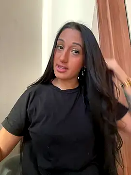 Snapshot of szabina07 chatting on 11-09-25, 11:41 szabina07 online show from 11-09-25, 11:41