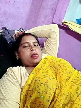 Snapshot of Hot_komal1 chatting on 10-14-25, 11:11 Hot komal1 online show from 10-14-25, 11:11