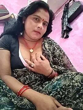 Snapshot of Hot_komal1 chatting on 10-15-25, 07:41 Hot komal1 online show from 10-15-25, 07:41