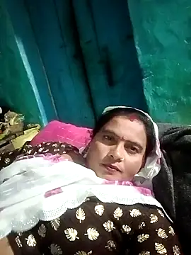 Snapshot of Hot_komal1 chatting on 10-20-25, 04:18 Hot komal1 online show from 10-20-25, 04:18