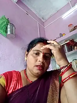 Snapshot of Hot_komal1 chatting on 10-26-25, 11:05 Hot komal1 online show from 10-26-25, 11:05