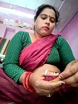 Snapshot of Hot_komal1 chatting on 10-31-25, 11:55 Hot komal1 online show from 10-31-25, 11:55