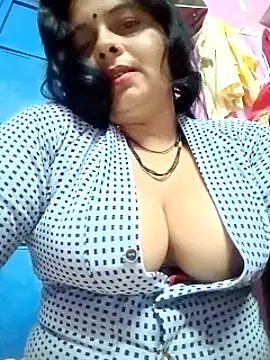 Snapshot of Hot_komal1 chatting on 11-15-25, 10:37 Hot komal1 online show from 11-15-25, 10:37